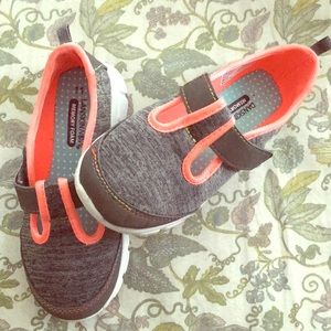 Danskin girls shoes